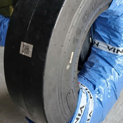 Lốp Lu Láng 1100-20 C1 16 Pr Vinwin